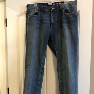 Men’s Izod jeans